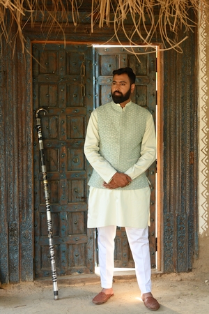 Neomint Kurta With Seafoam Green Embroidered Bundi Jacket Set